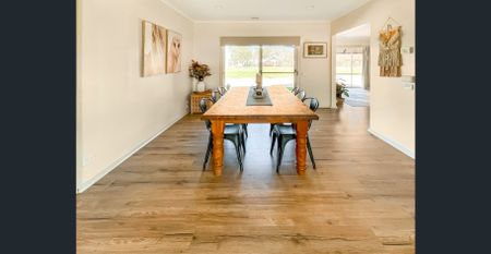 LARGE BLOCK WITH A SHED! - Photo 5