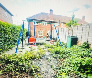 3 bedroom house to rent Scott Hall Road, LS7 - Photo 4