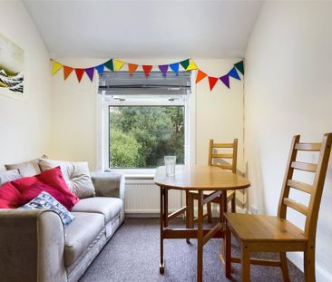 4 bedroom terraced house to rent - Photo 1