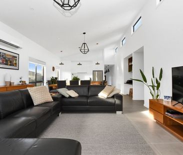 33 Lakeside Drive, Kings Meadows - Photo 1