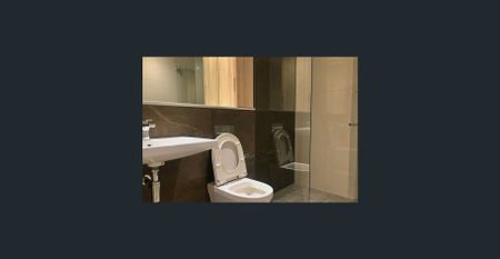 Luxury Modern 2 Bedroom + Study Apartment - Photo 5