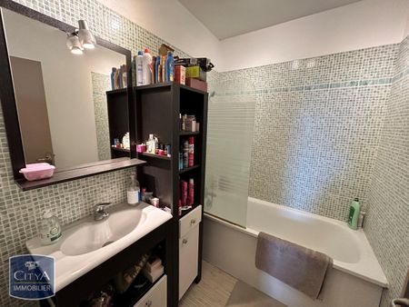 Location Appartement 3 pièces 67m² MACON 71000 - Photo 4