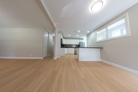 For Lease - 661 Annland Street, Pickering, Ontario - Photo 3