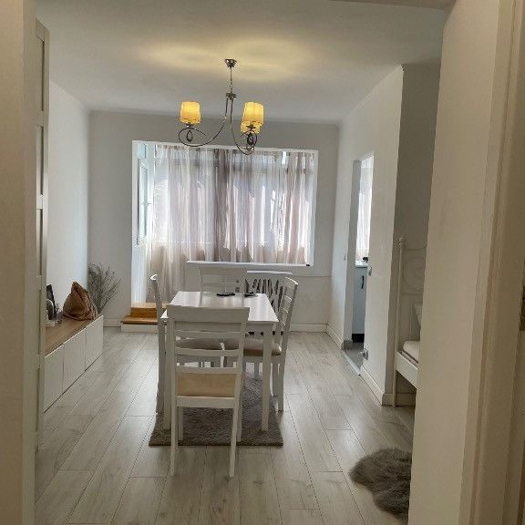 Calea vitan etaj 7 semidecomandat - Fotografie 1