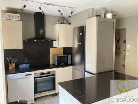 Location Appartement 3 pièces 52m² AIX EN PROVENCE 13290 - Photo 3
