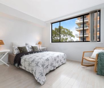 Contemporary One Bedroom with Timber Floors throughout - Photo 4