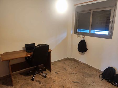 Piso de alquiler en Calle María Casares, El Cónsul - Ciudad Universitaria - El Romeral - Photo 5