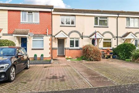 Redhouse Park Gardens, Gosport, PO12 - Photo 2