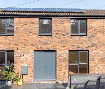 A fantastic modern build one bedroom 'Mews Cottage' located within ... - Photo 4