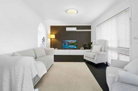 15 Greenbank Drive, Werrington Downs - Photo 4