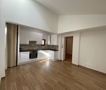 2 PIECES ATYPIQUE COMME UNE MAISON - Photo 5