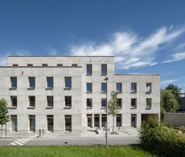 moderne 3.5 Zimmer Wohnung an zentraler Lage - Photo 5