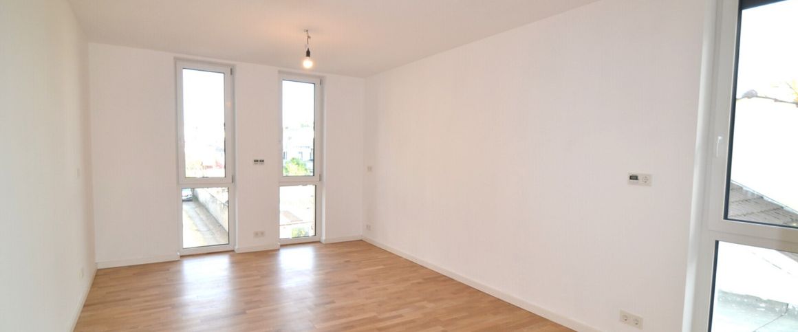 *Siegburg: „Two in One“ Erstbezug Großzügige 6 Zimmer mitten in der Stadt* - Foto 1