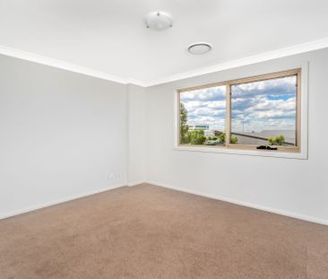 Walk to Oran Park Podium - Photo 3