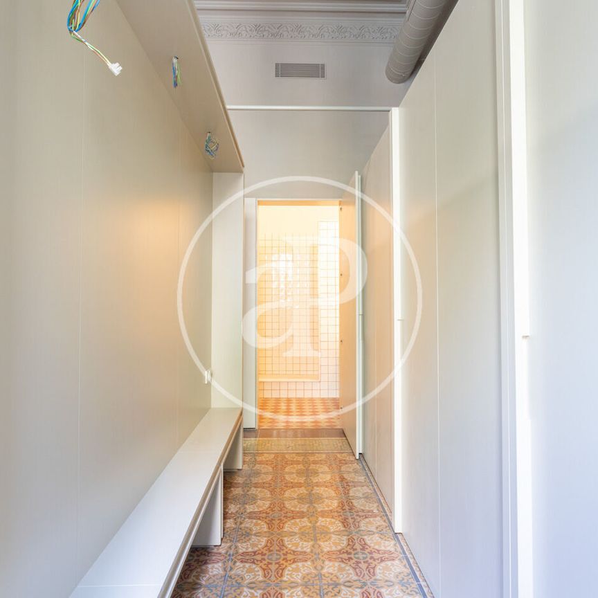 Apartment for Rent on Rosselló Street near Passeig de Gràcia - Photo 1