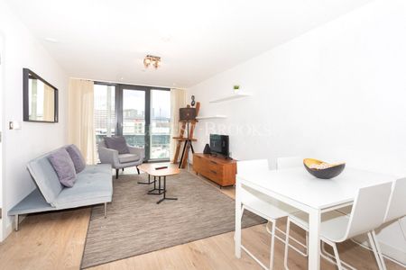 Stratosphere Tower, 55 Great Eastern Road, E15 1DL - Photo 2