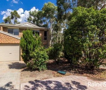 2 Saxby Close, Amaroo, ACT 2914 - Photo 2