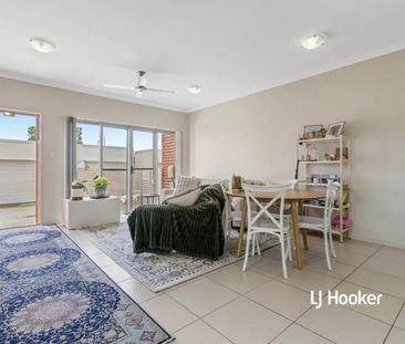 28 Jenolan Lane, Fitzgibbon QLD 4018 - House For Rent | Domain - Photo 2