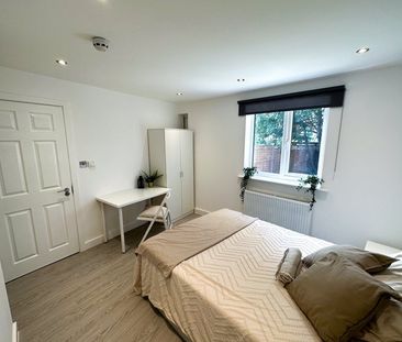 Room in a Shared House, Baskerville Gardens, NW10 - Photo 6