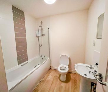 2 BED Flat To rent - Photo 5