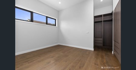 Brand New Townhouse in the heart of Ringwood East - Photo 3