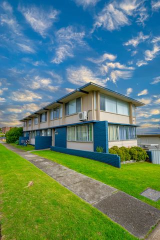 Coastal Convenience - Bright Studio Near Beach & CBD - Photo 2