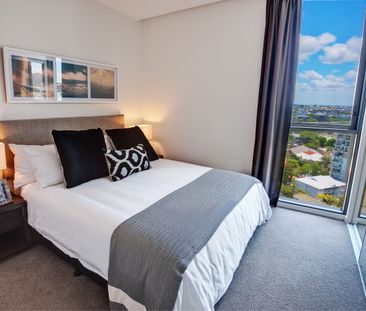 905/4 Edmondstone Street, South Brisbane, Qld 4101 - Photo 1