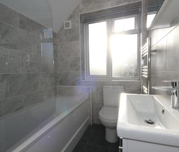 3 bedroom detached house to rent - Photo 3