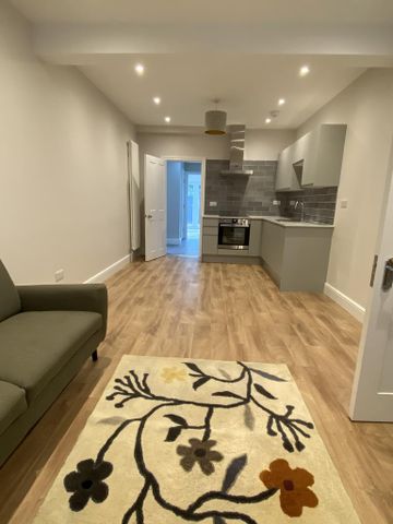 1 bedroom flat to rent - Photo 5