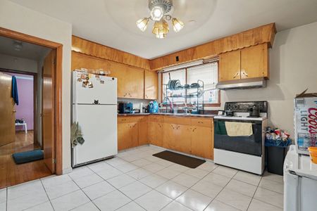 For Lease - 5568 Drummond Road, Niagara Falls, Ontario - Photo 2