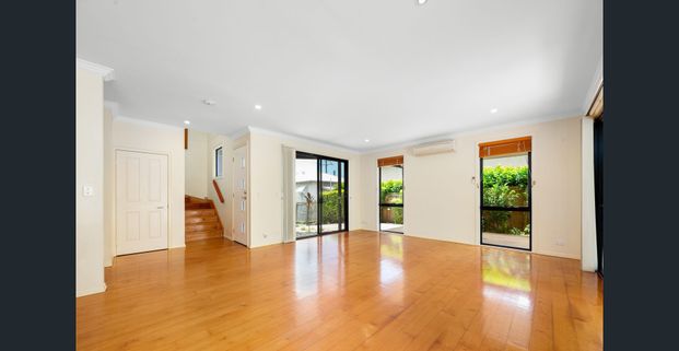 Spacious & Private Family Home in Prime Kelvin Grove Location - Photo 1