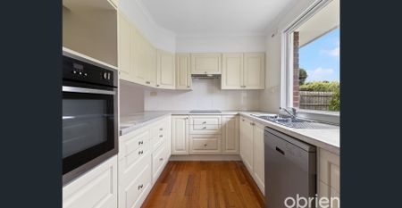 Spacious Family Home - Photo 5