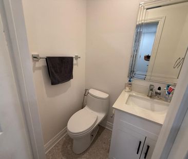 For Lease - 92 Crocus Drive, Toronto, Ontario - Photo 5