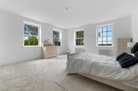 6 bedroom detached house to rent - Photo 2