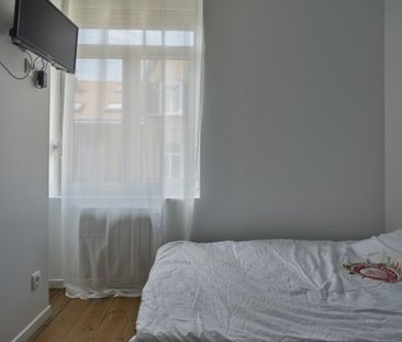 Colbert R Roommate 9 Bedrooms at Lille - Photo 2