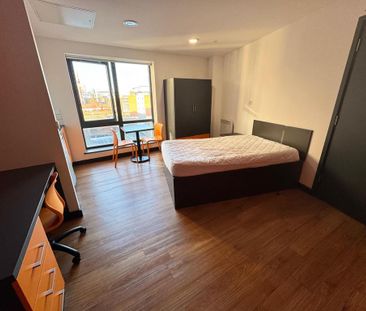 Studio to rent - Photo 2