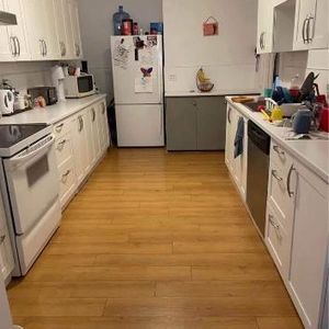 Grand 5 1/2 - Photo 2