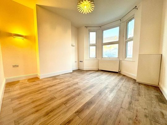 1 bedroom ground floor flat to rent - Photo 1