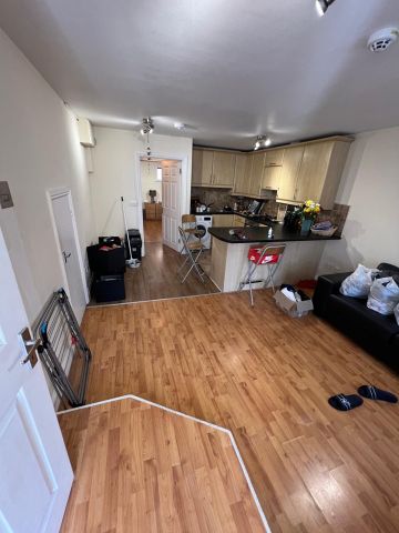 1 Bed Flat, Eastcote Lane, HA2 - Photo 5