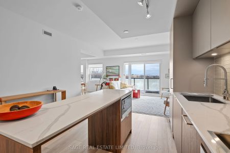 863 St Clair Avenue W #505 - Photo 2