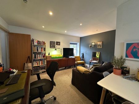 1 Bed Flat, Old Station Way, SW4 - Photo 2