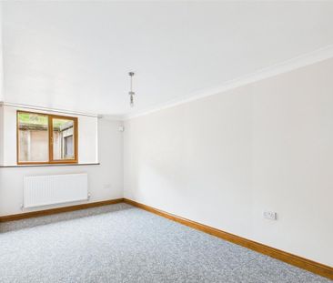 3 bedroom apartment to rent - Photo 1