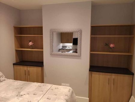 Longfleet Road, BH15 - Photo 2