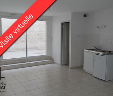 Location Appartement 1 pièce 27m² LA ROCHE POSAY 86270 - Photo 1