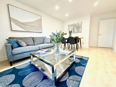 2 Bed Flat, Boston Place, NW1 - Photo 2