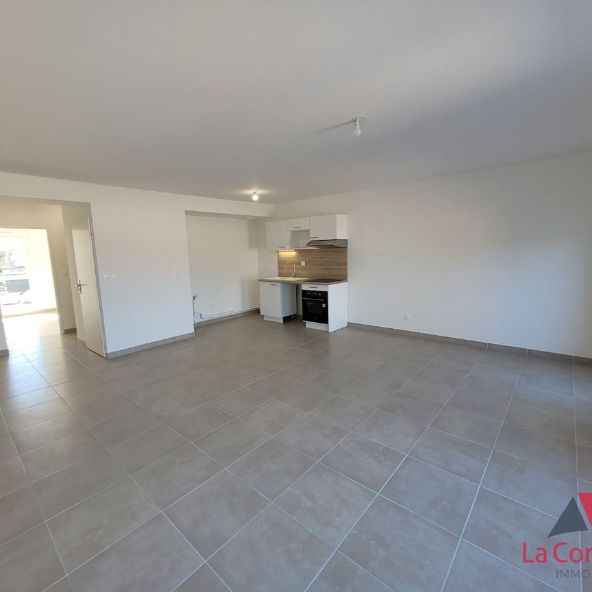 Location Appartement 4 pièces 89m² TRETS 13530 - Photo 1
