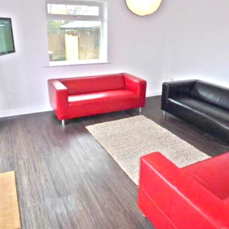 Tolstoi Road, Poole, Dorset, BH14 0QJ - Photo 1