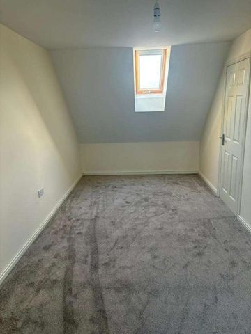 Iveston Avenue, Great Park, Newcastle, NE13 - Photo 5