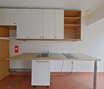 Location Appartement 1 pièce 31m² PARIS 11ème - Photo 3