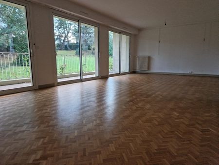 A LOUER AVRILLE VAL D'OR - Appartement type 5 situé ... - Photo 2